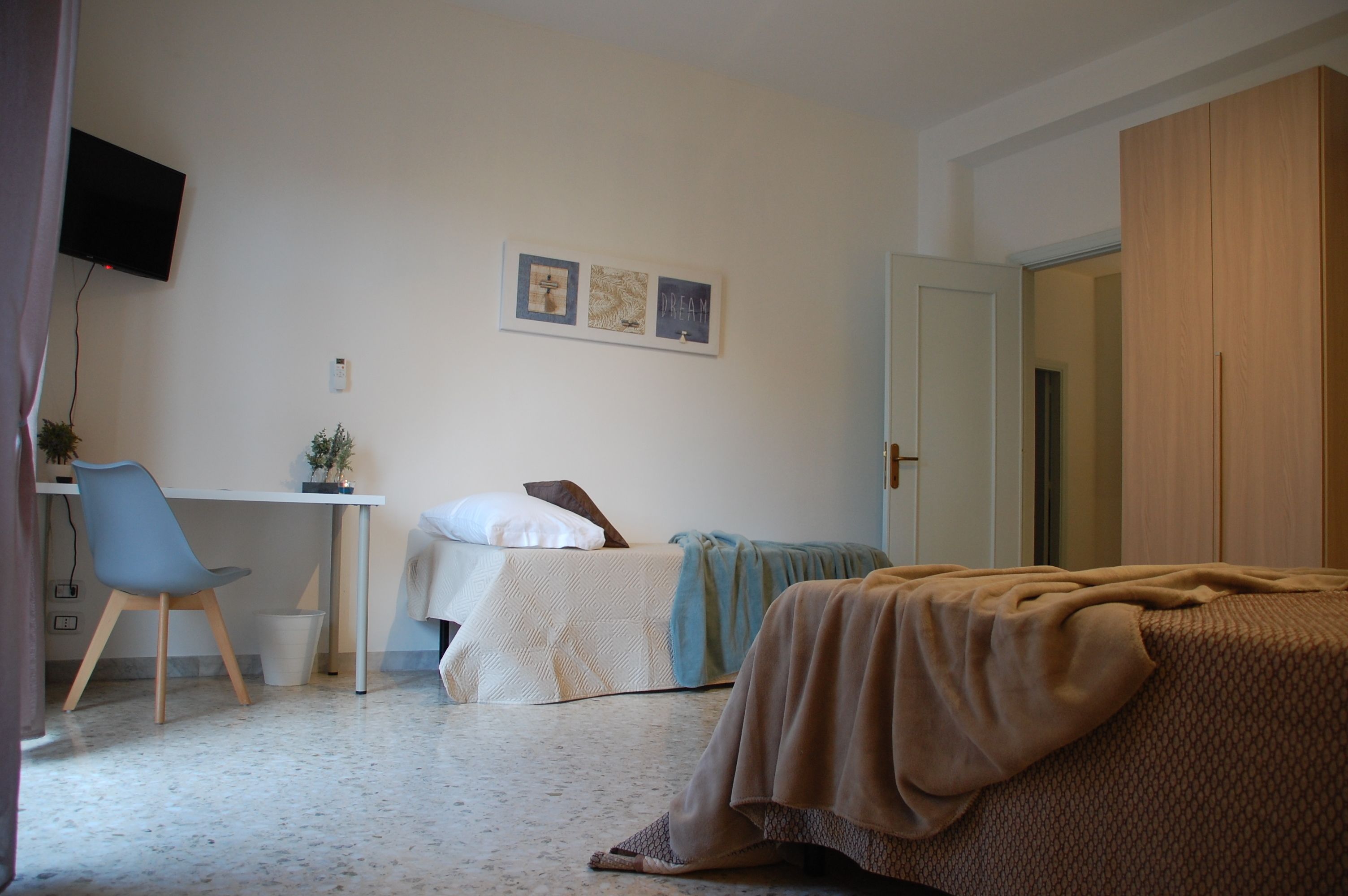 Bari Rooms Central Station