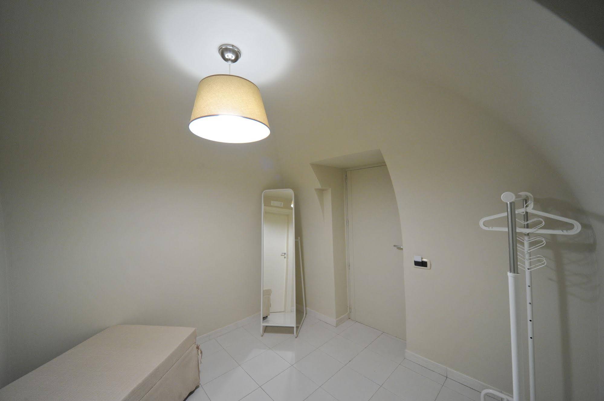 Gatto Bianco House
