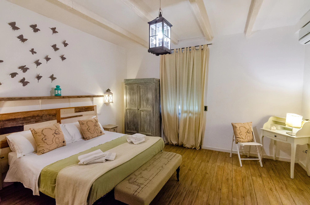 Domatia Bed and Breakfast