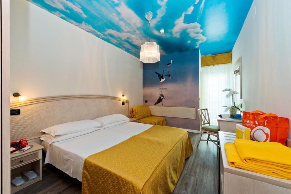 Hotel Ambassador