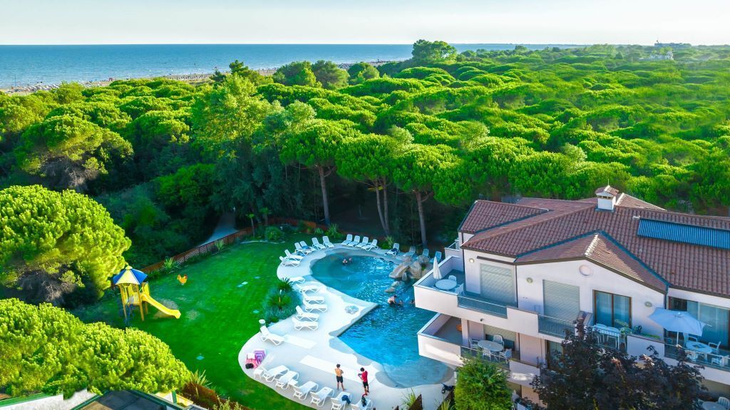 Bosco Canoro East Eco Resort