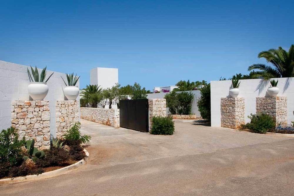 Nicolaus Club Meditur Village