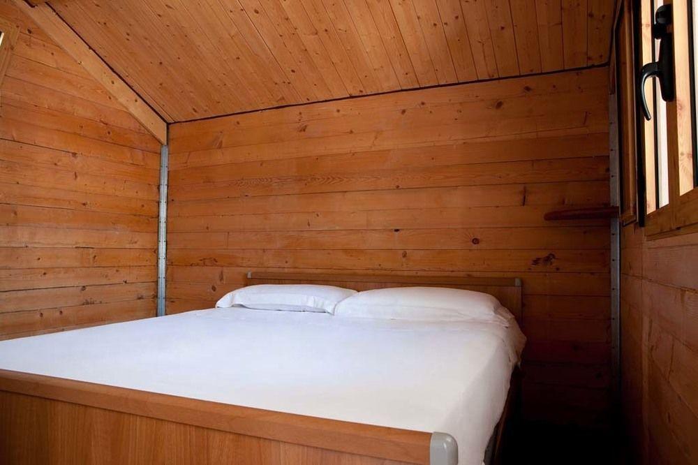 Nicolaus Club Meditur Village