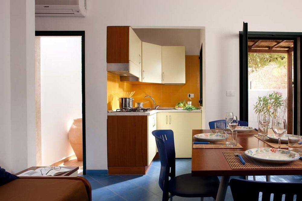 Nicolaus Club Meditur Village