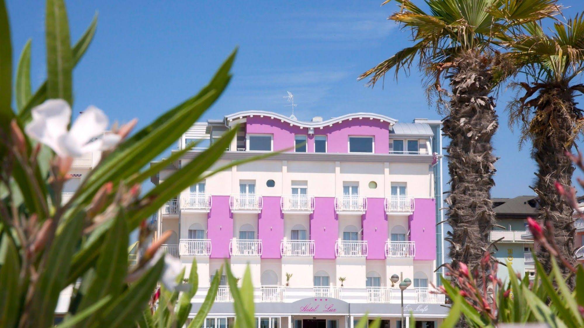Hotel Lux