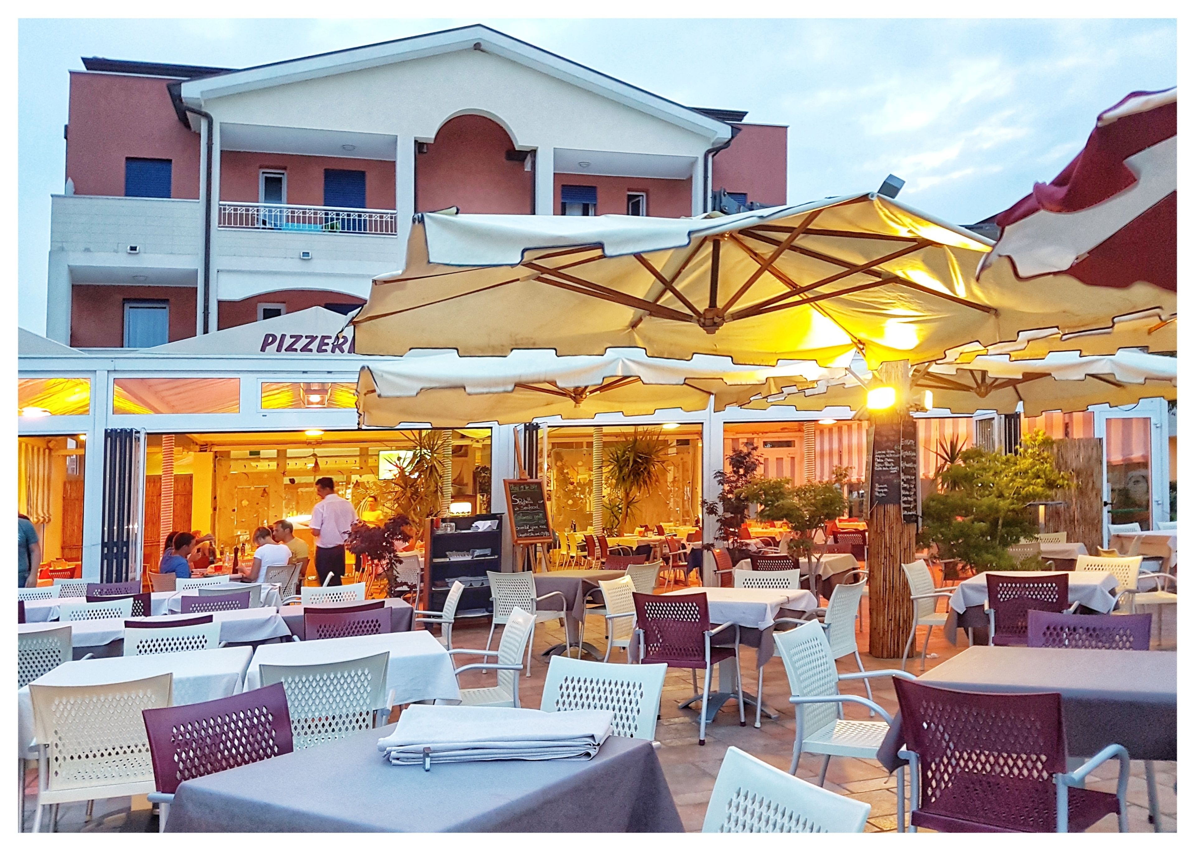 Villaggio Ai Pini Lido Altanea