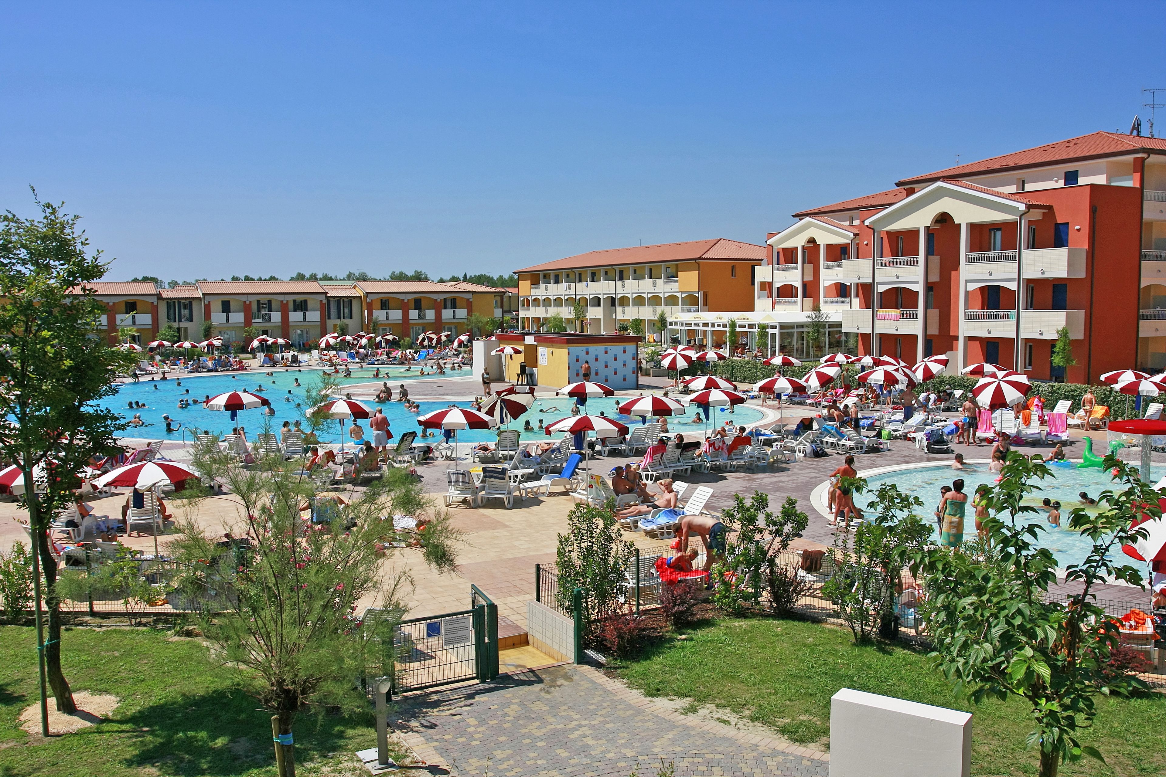 Villaggio Ai Pini Lido Altanea