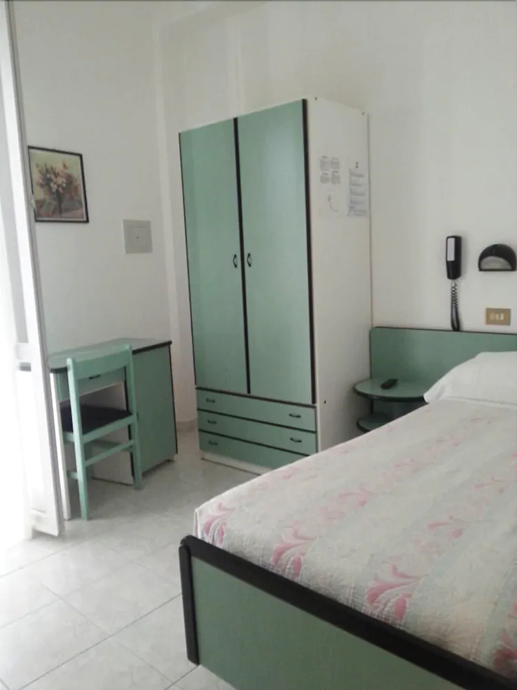 Hotel Ambra Cattolica