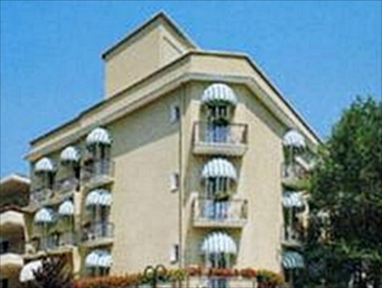 Hotel Flora