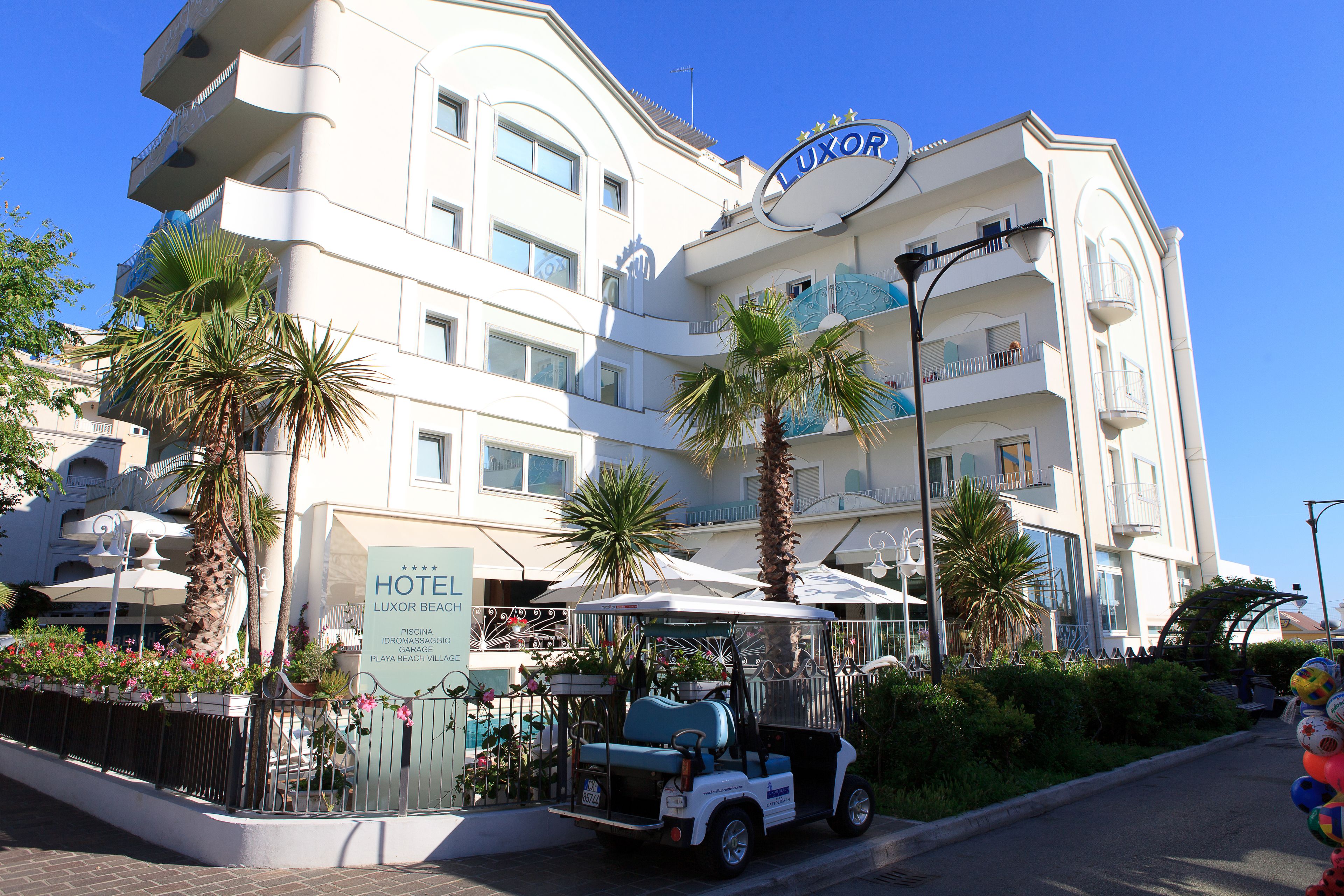Hotel Luxor Beach