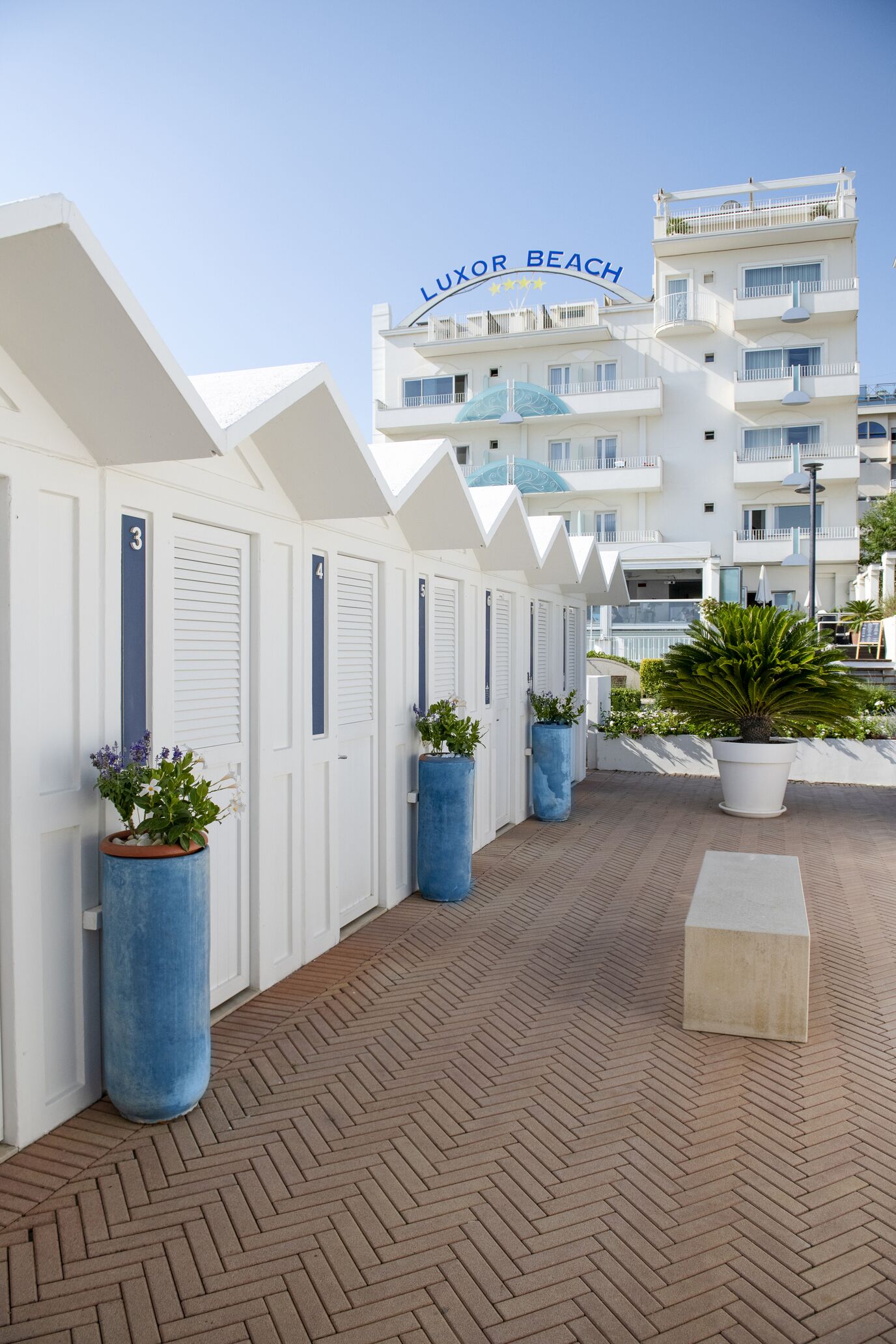 Hotel Luxor Beach