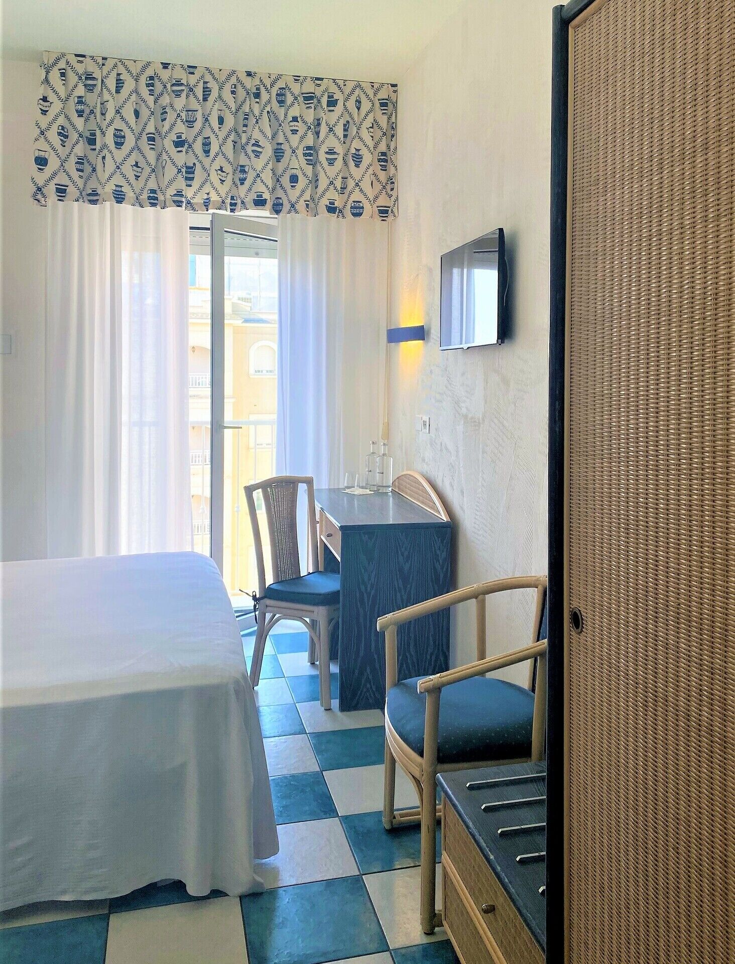 Hotel Luxor Beach