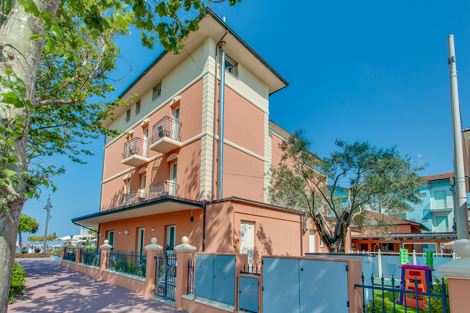 Hotel De la Ville