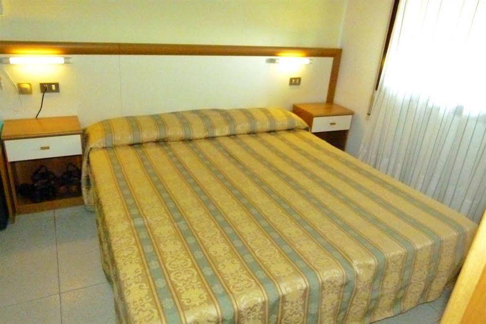 Hotel Ideal