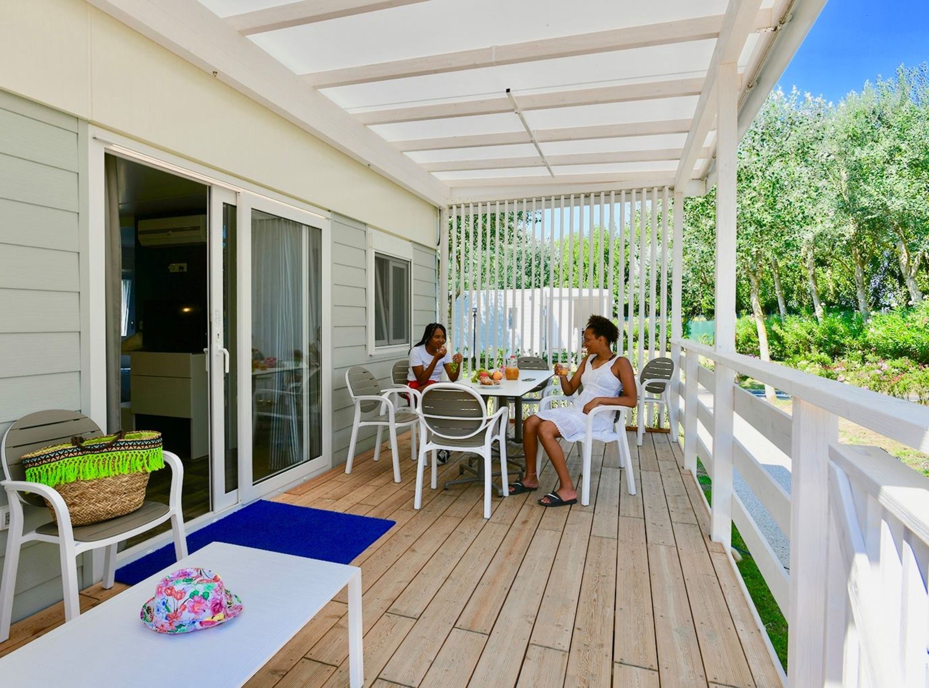 Isamar Holiday Village