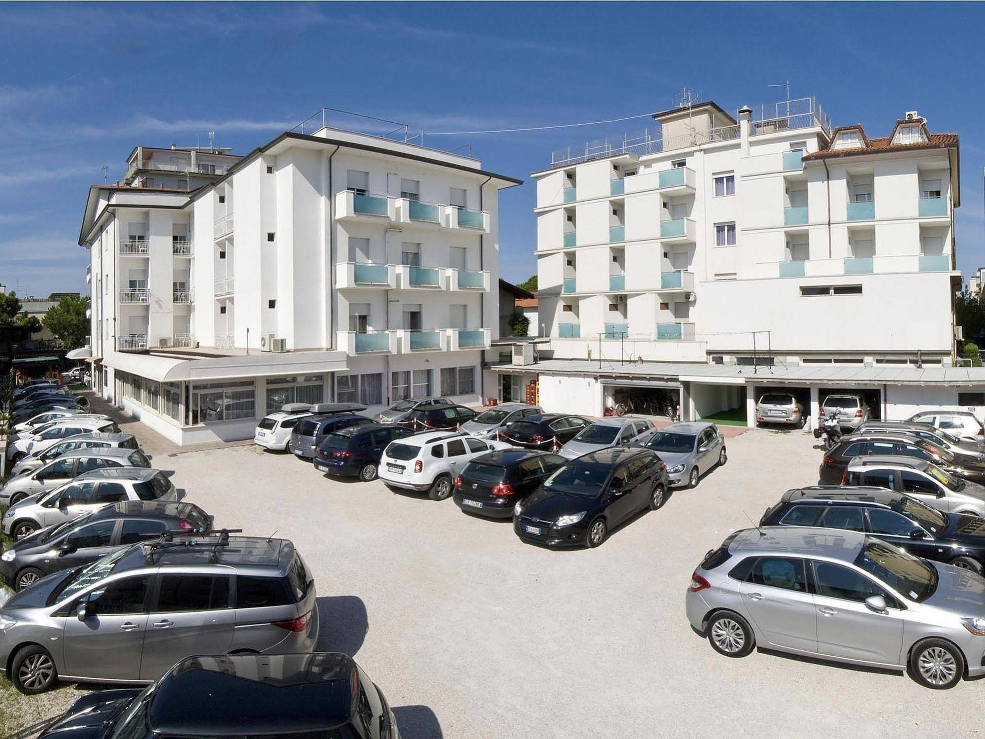 Hotel Antonella And Mael