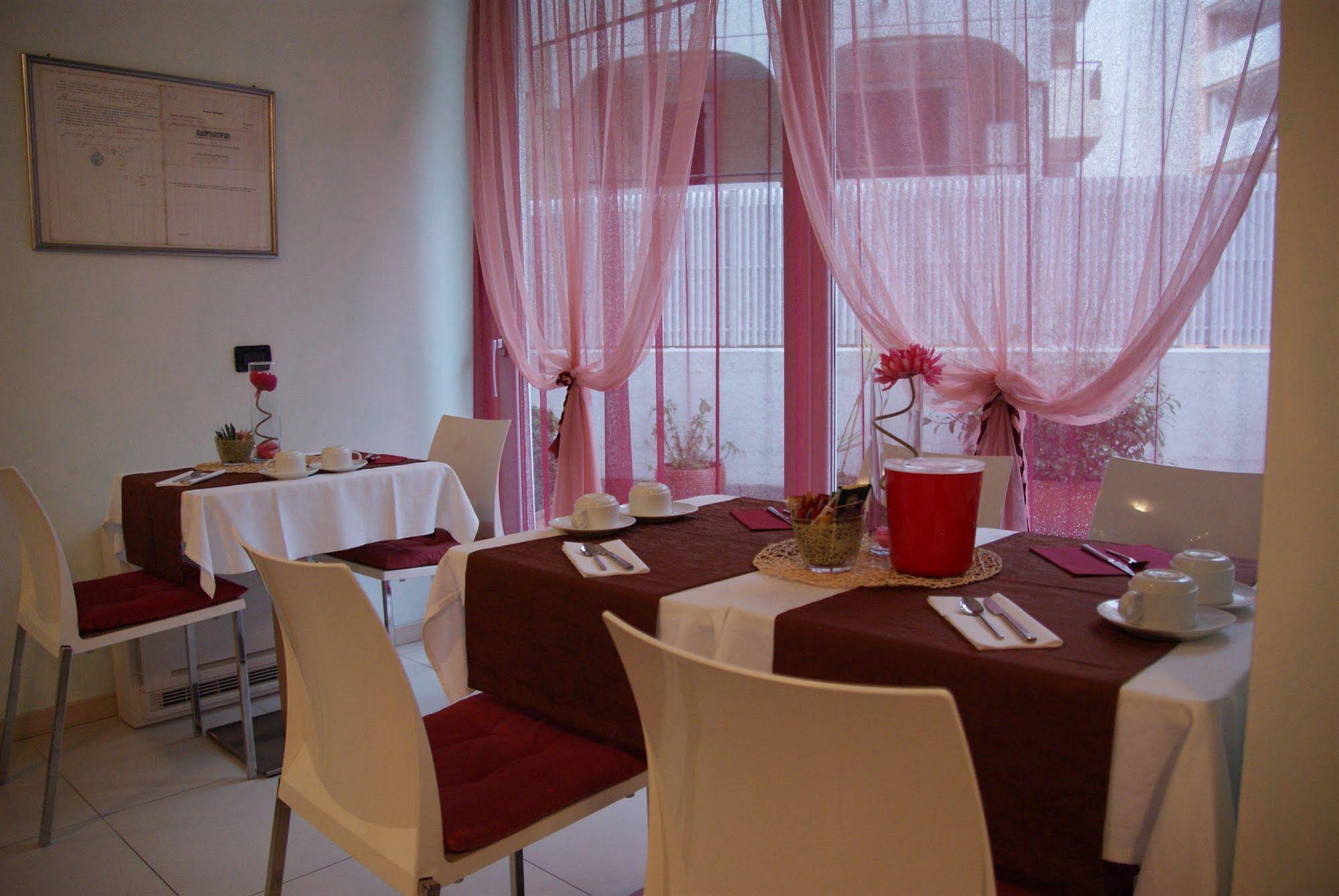 Hotel Aprilia