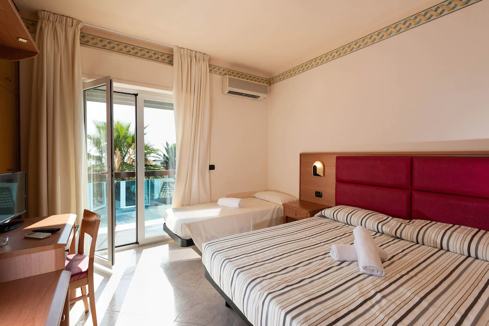 Hotel Paradiso