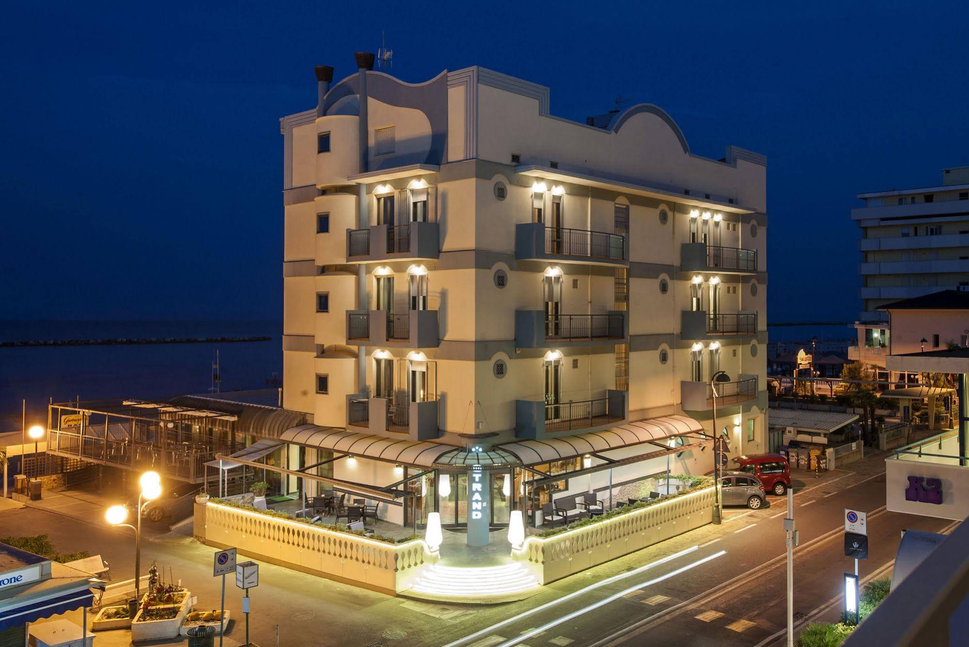 Strand