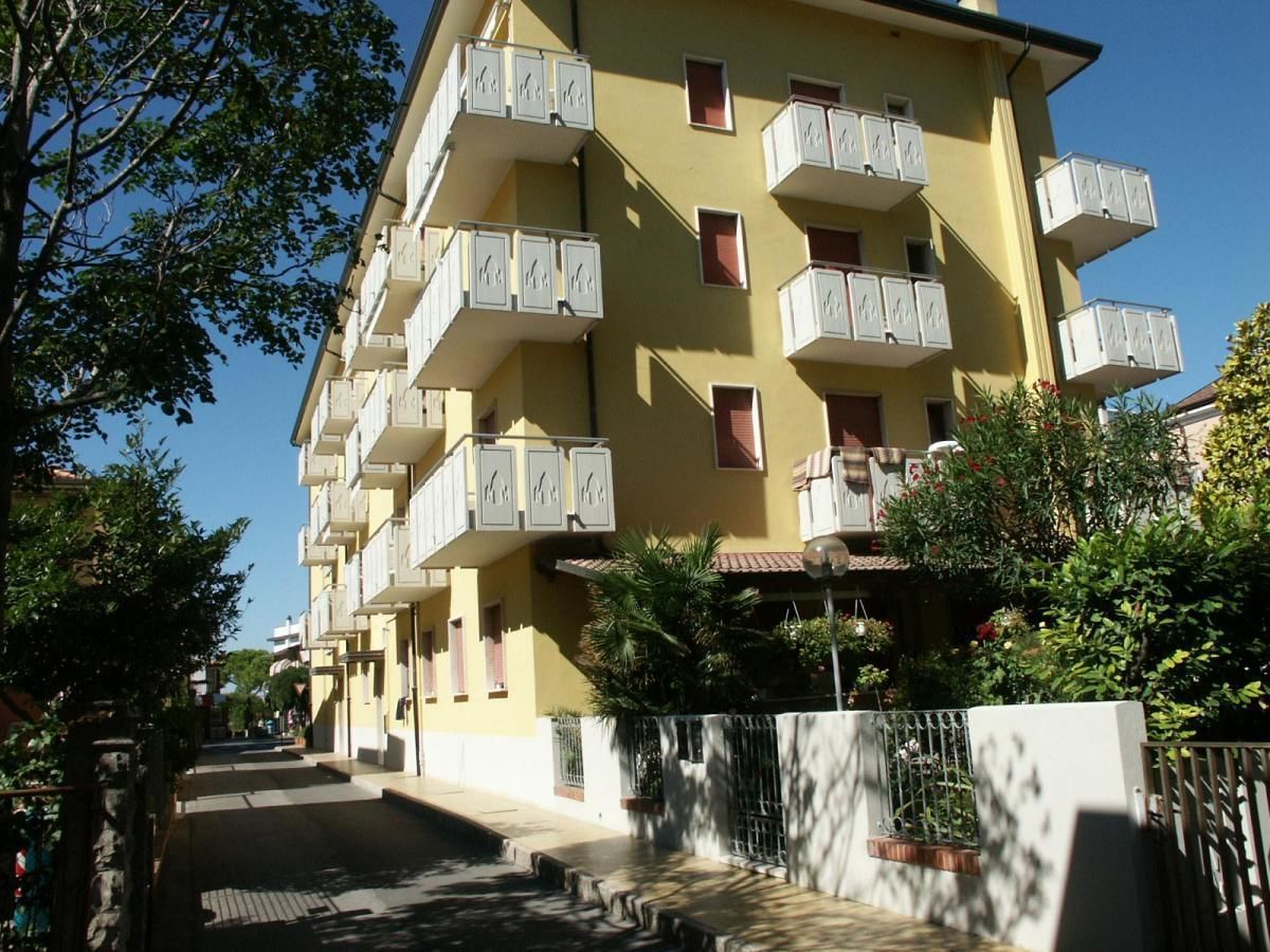 Condominio International