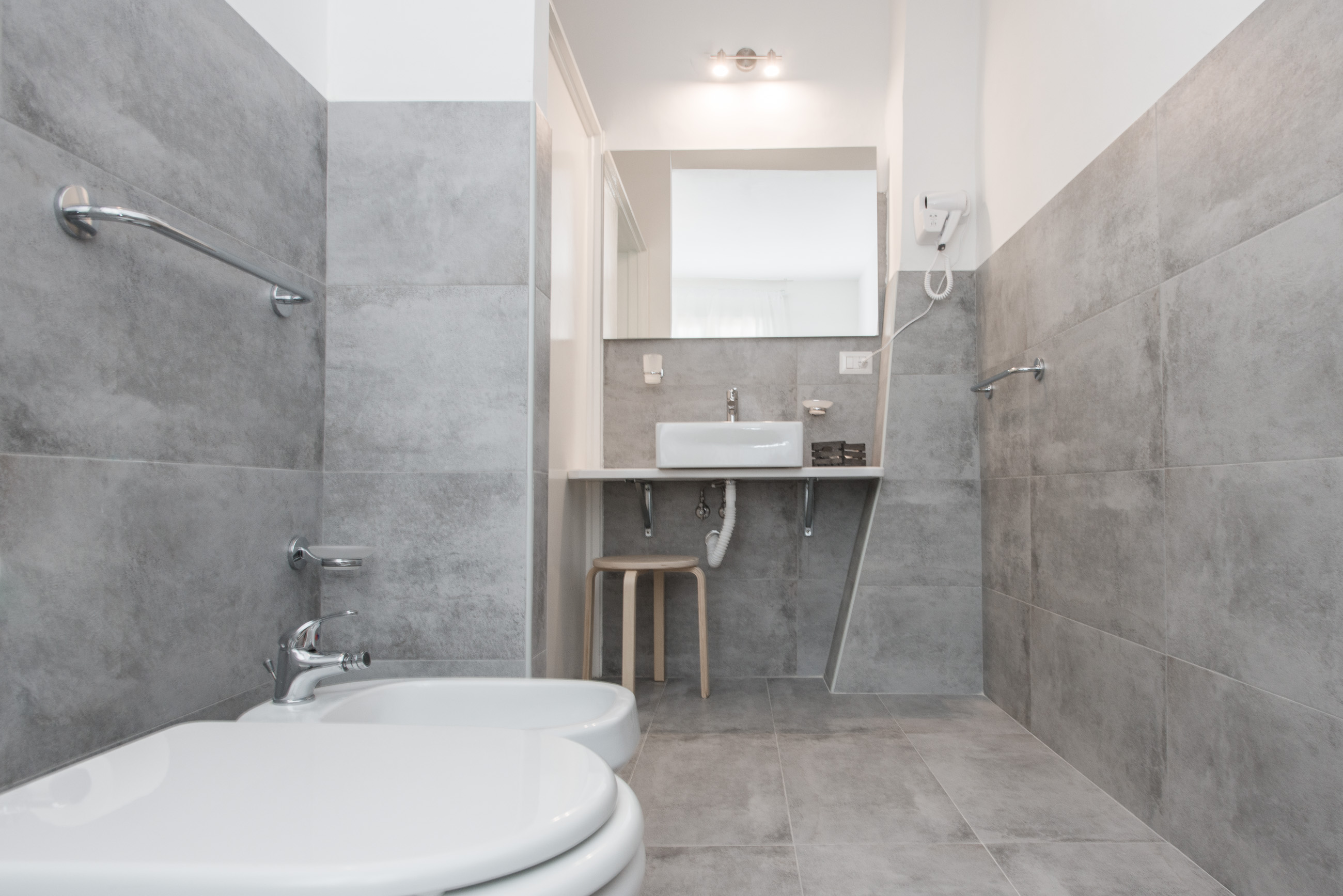 Ada Suites