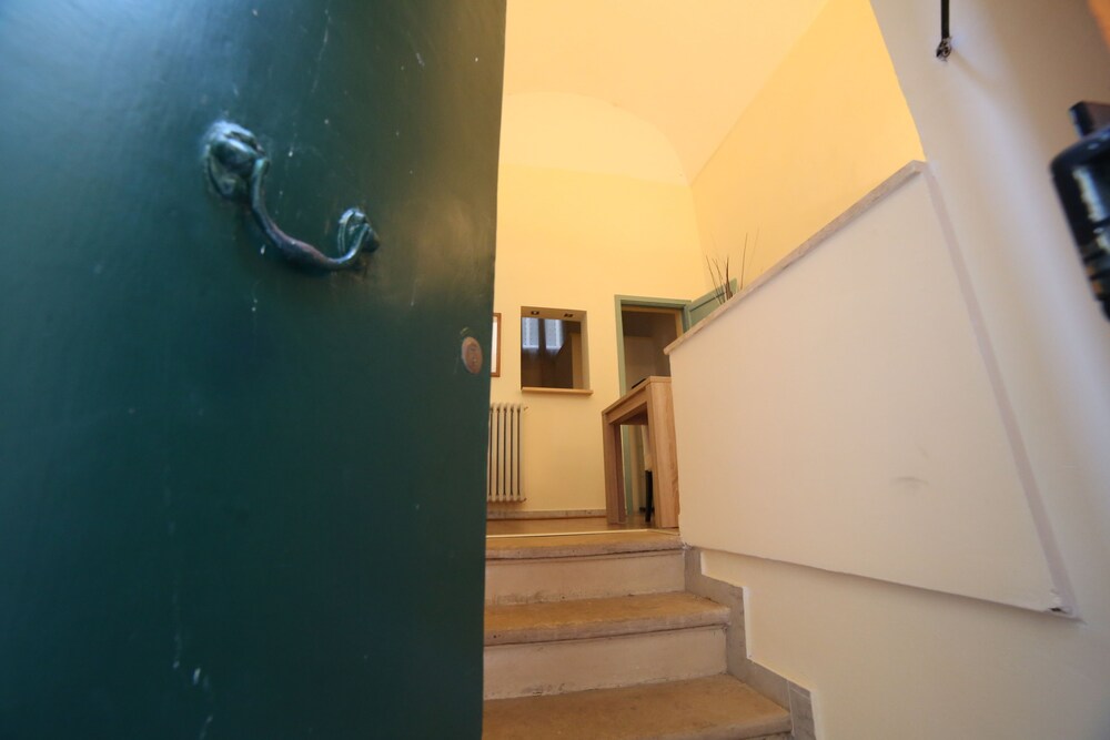 Idomeneo 63 Bed & Breakfast