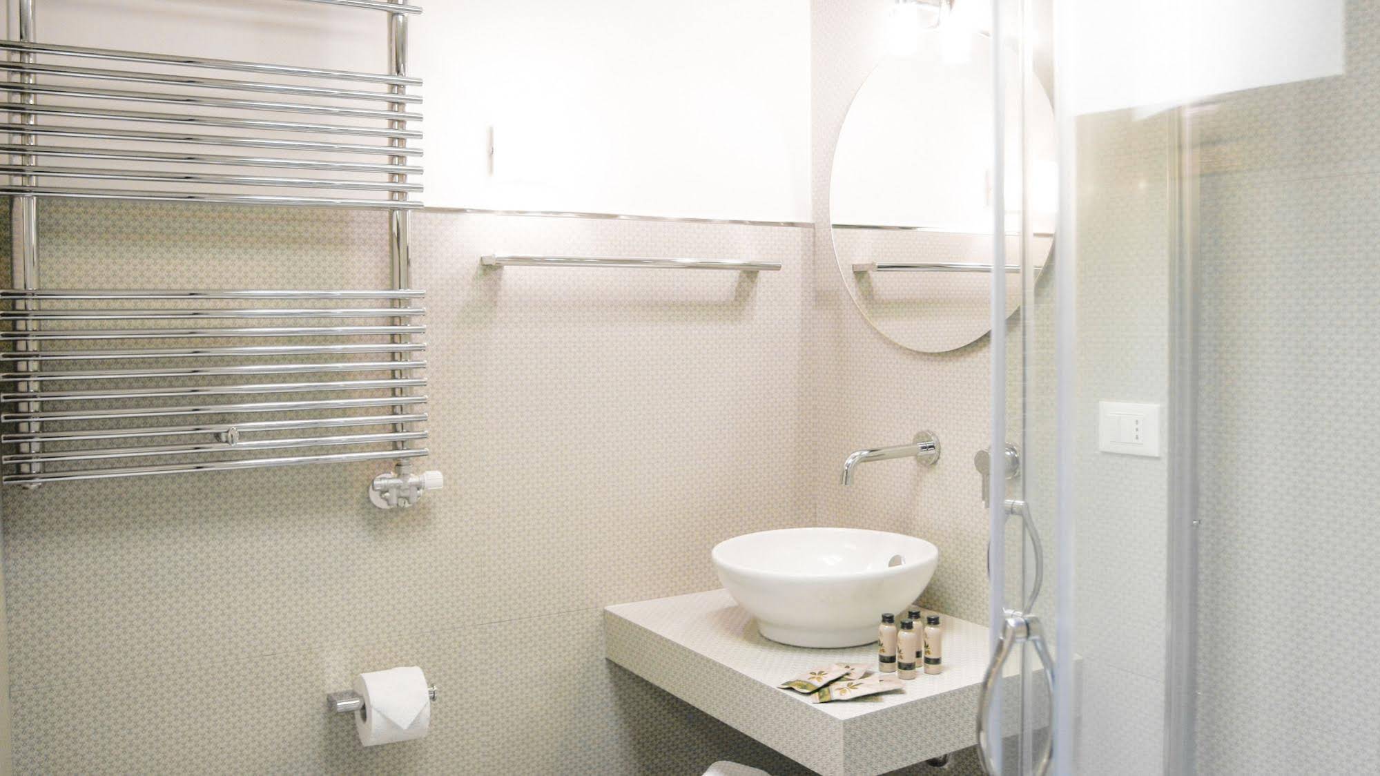 Sacrè Bleu Bed & Breakfast