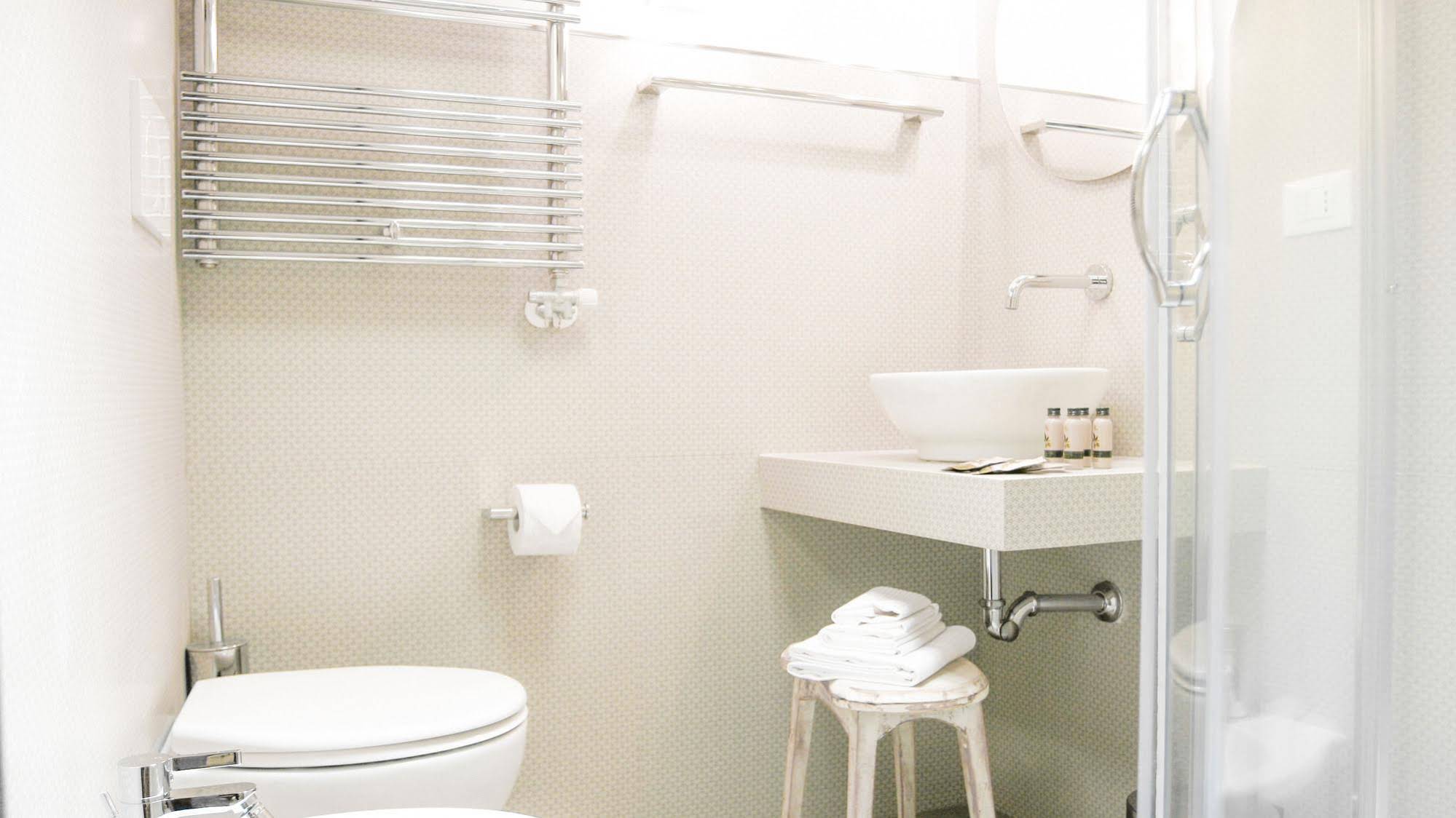 Sacrè Bleu Bed & Breakfast