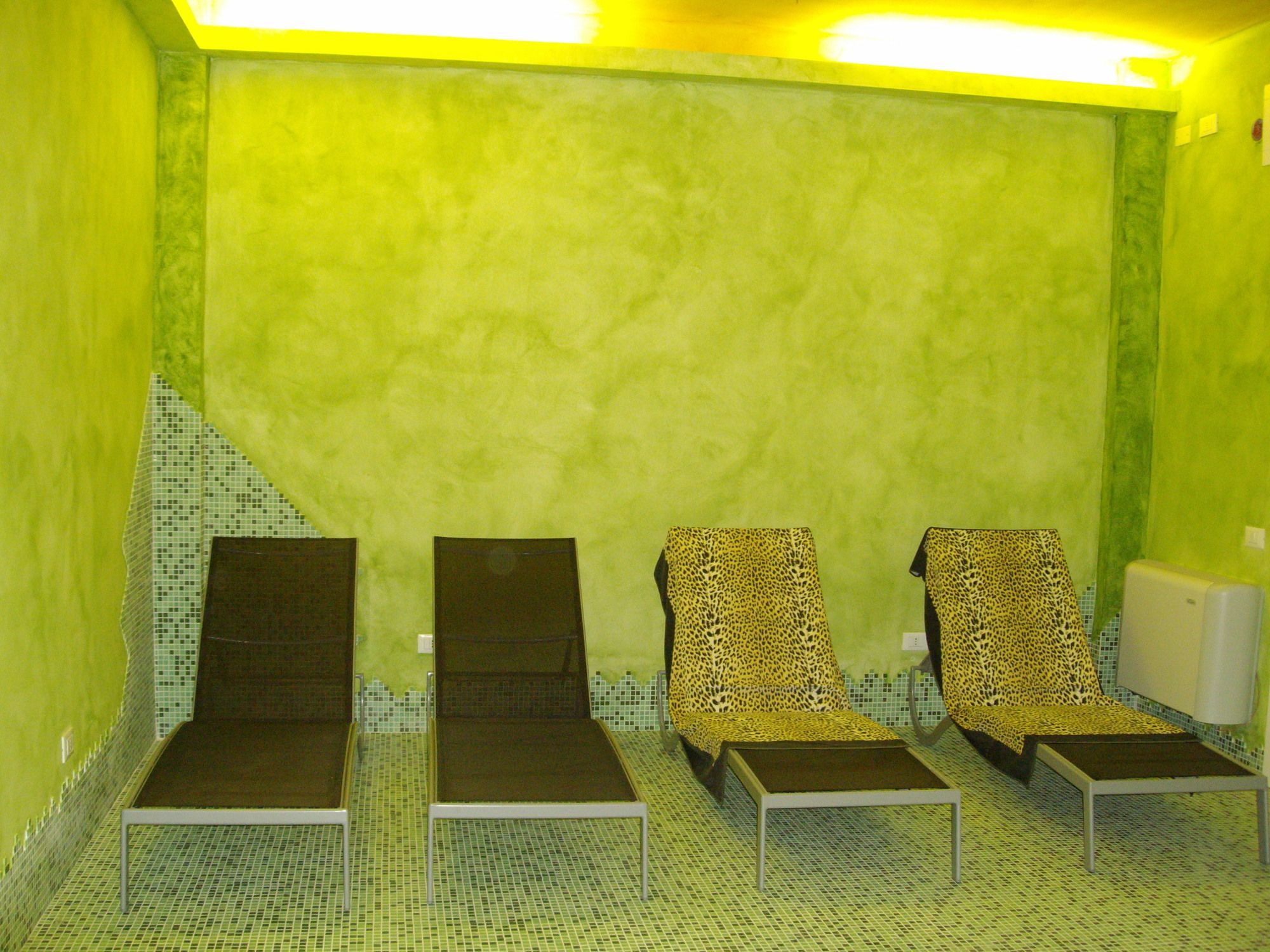 Cleo Residence