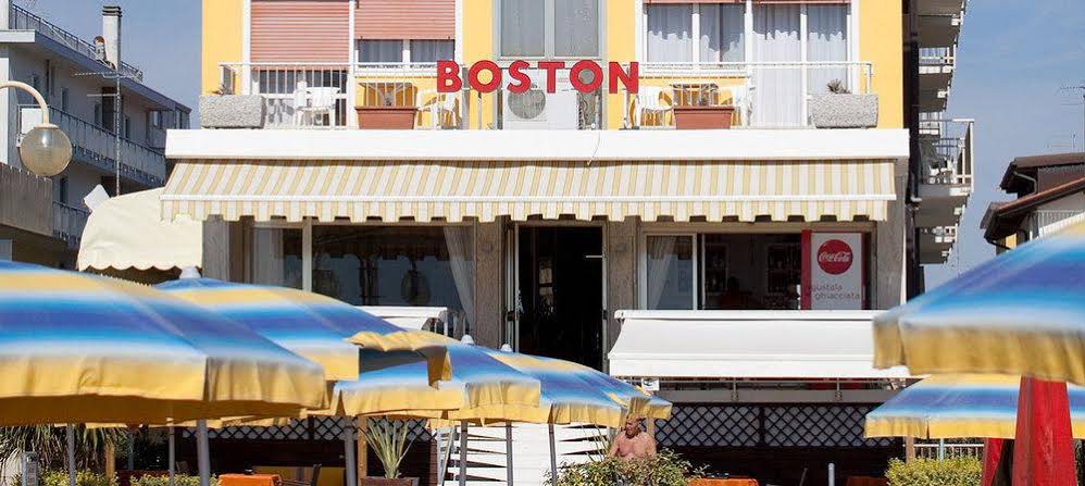 Hotel Boston