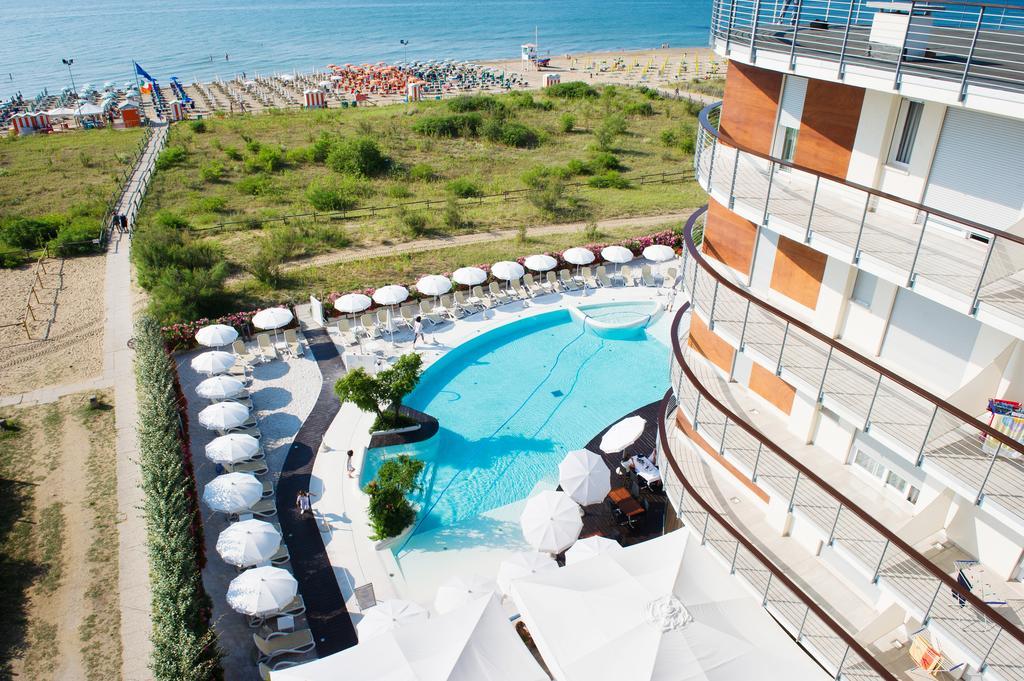 Jesolopalace Hotel & Aparthotel