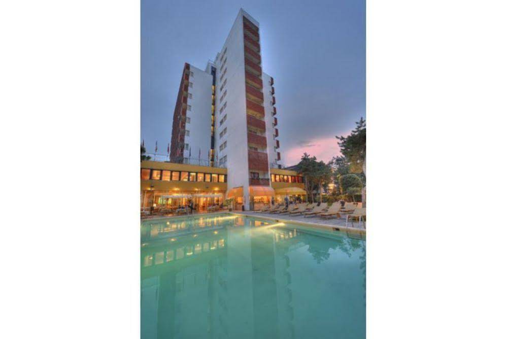 American Hotel
