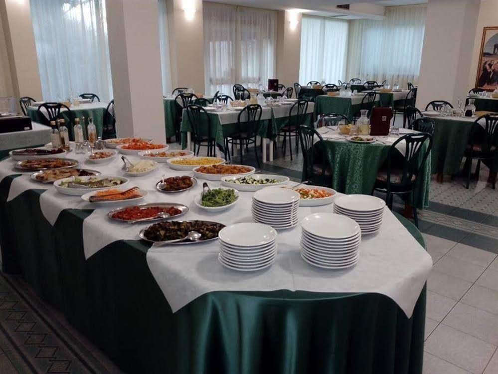 Hotel Mediterraneo
