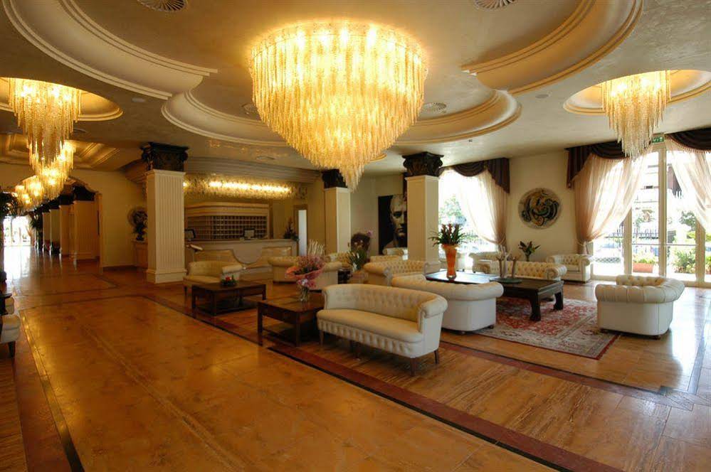 Palace Hotel