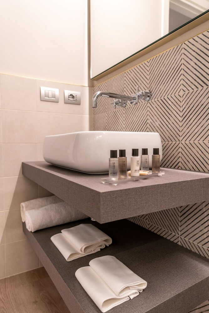 Sleep Tide Suites