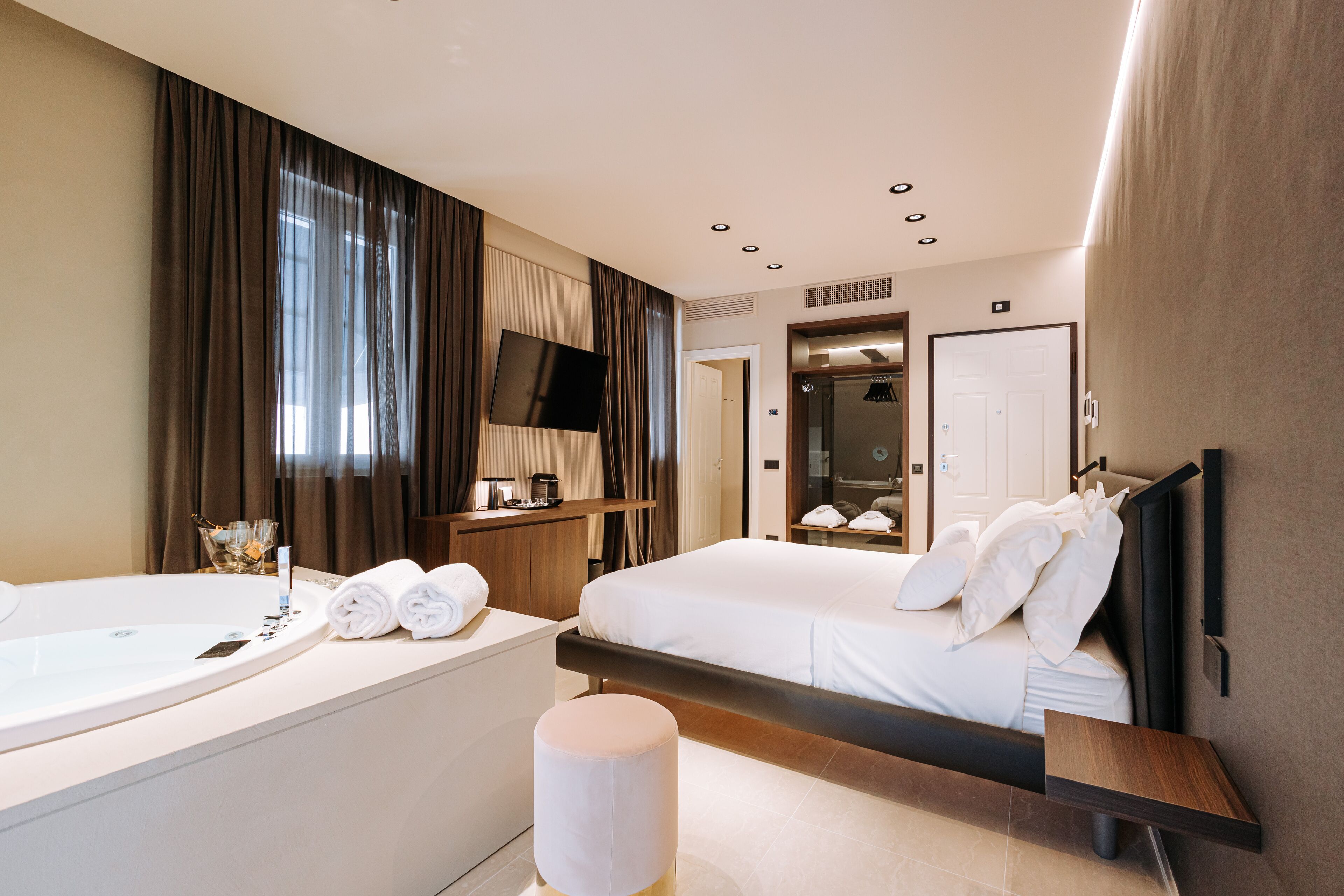 Suite1212 Bandiera