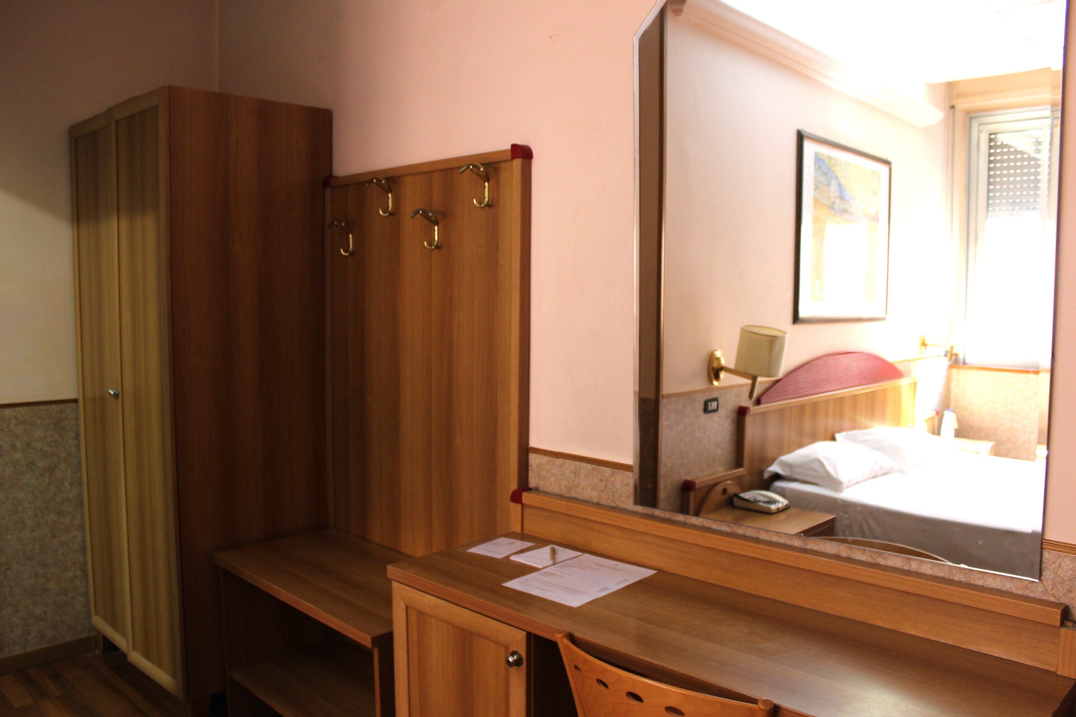 Phi Hotel Ambra