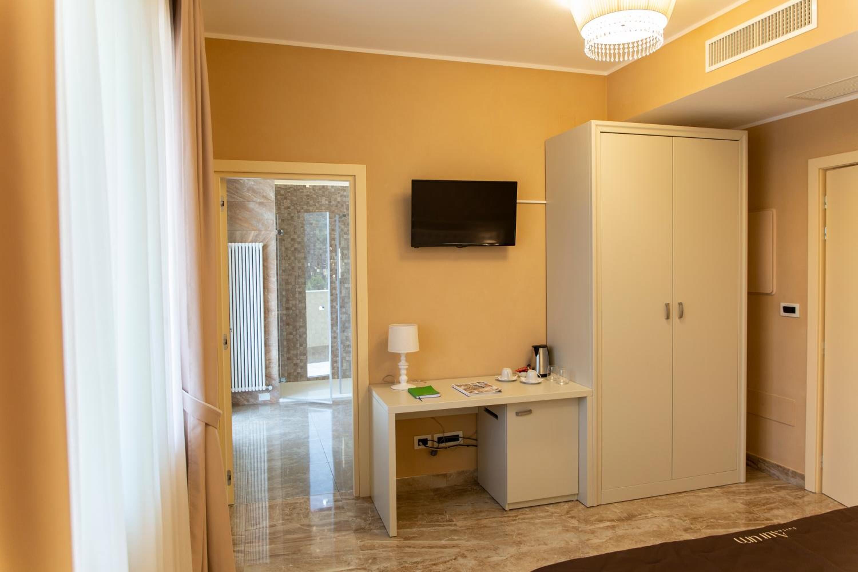 Aurum Suites