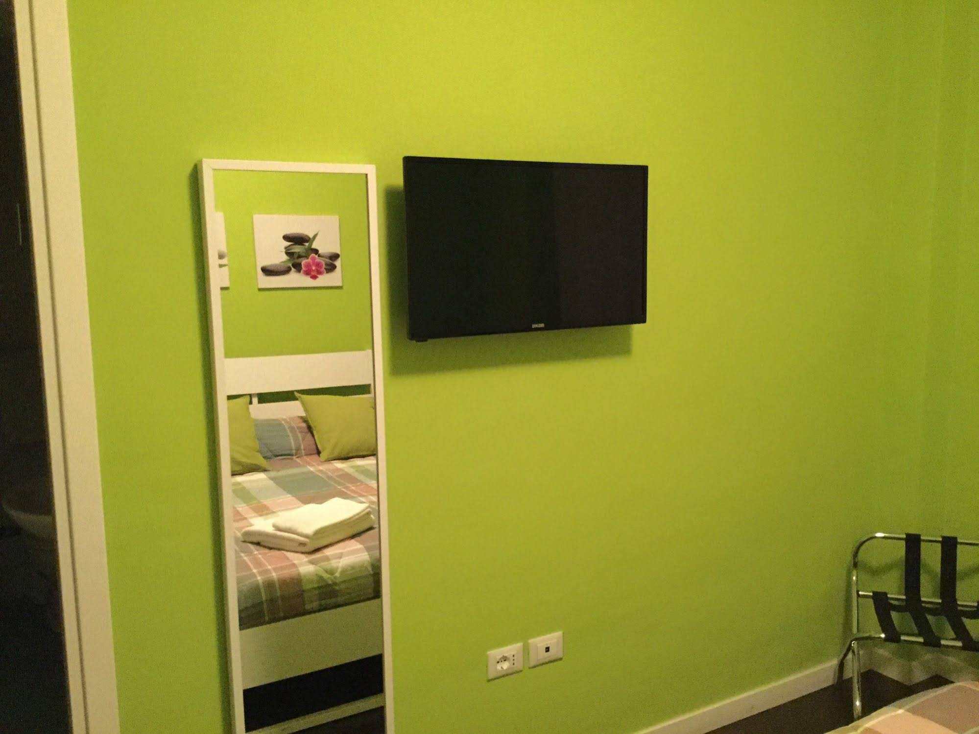 Domus Corso Umberto 18 B&B