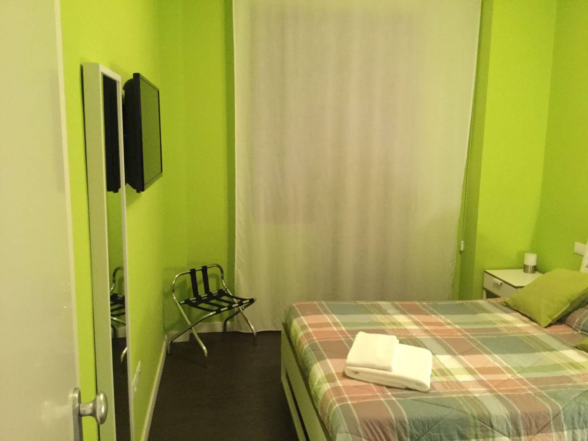 Domus Corso Umberto 18 B&B