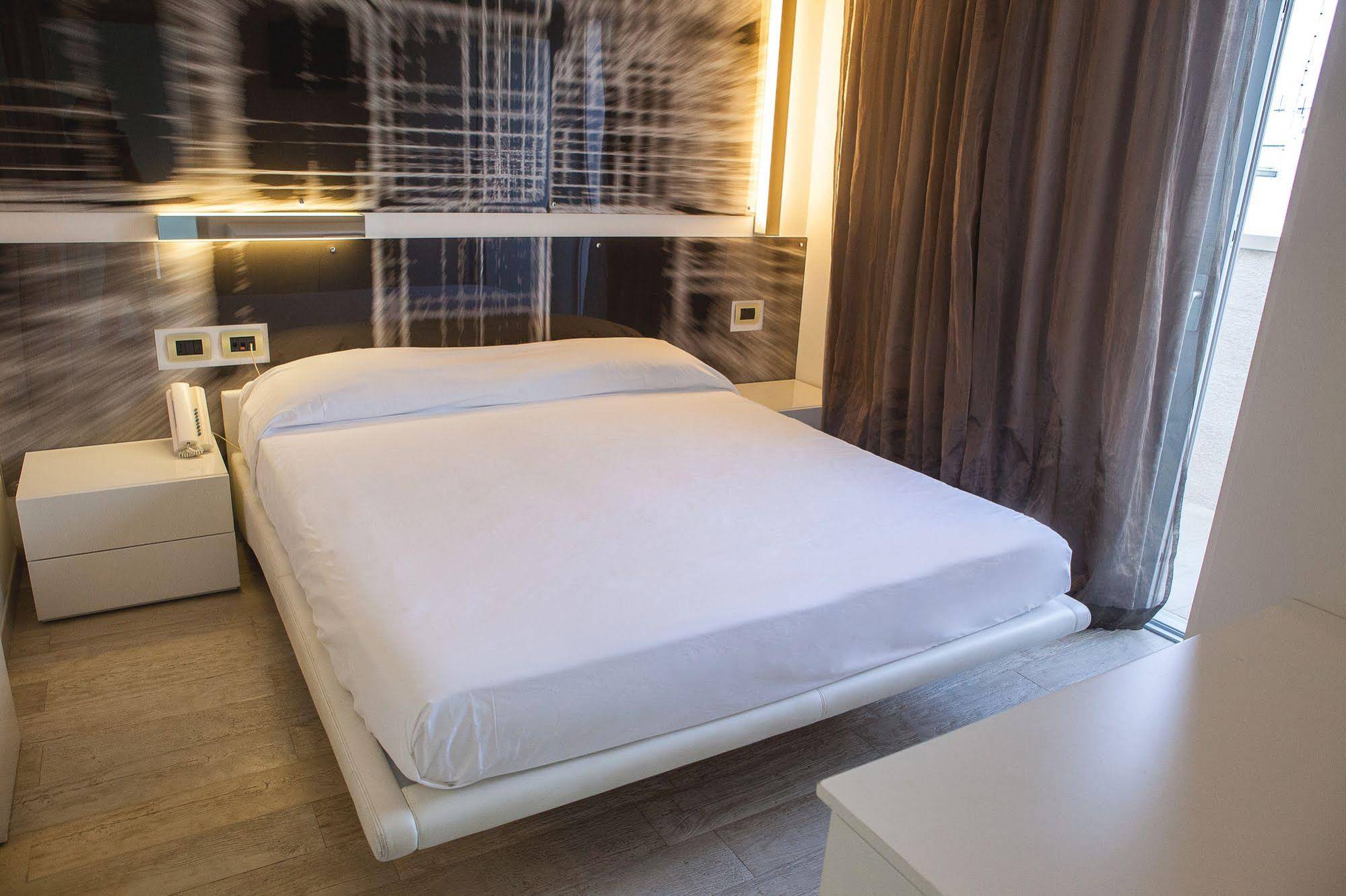 Vingt-Sept Bed and Breakfast