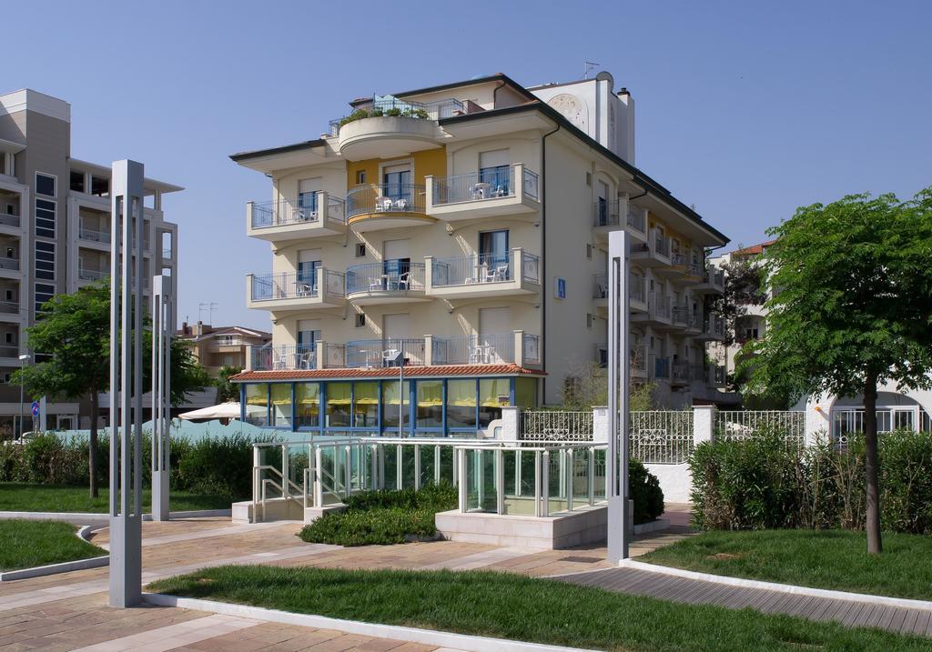 Hotel Ascot