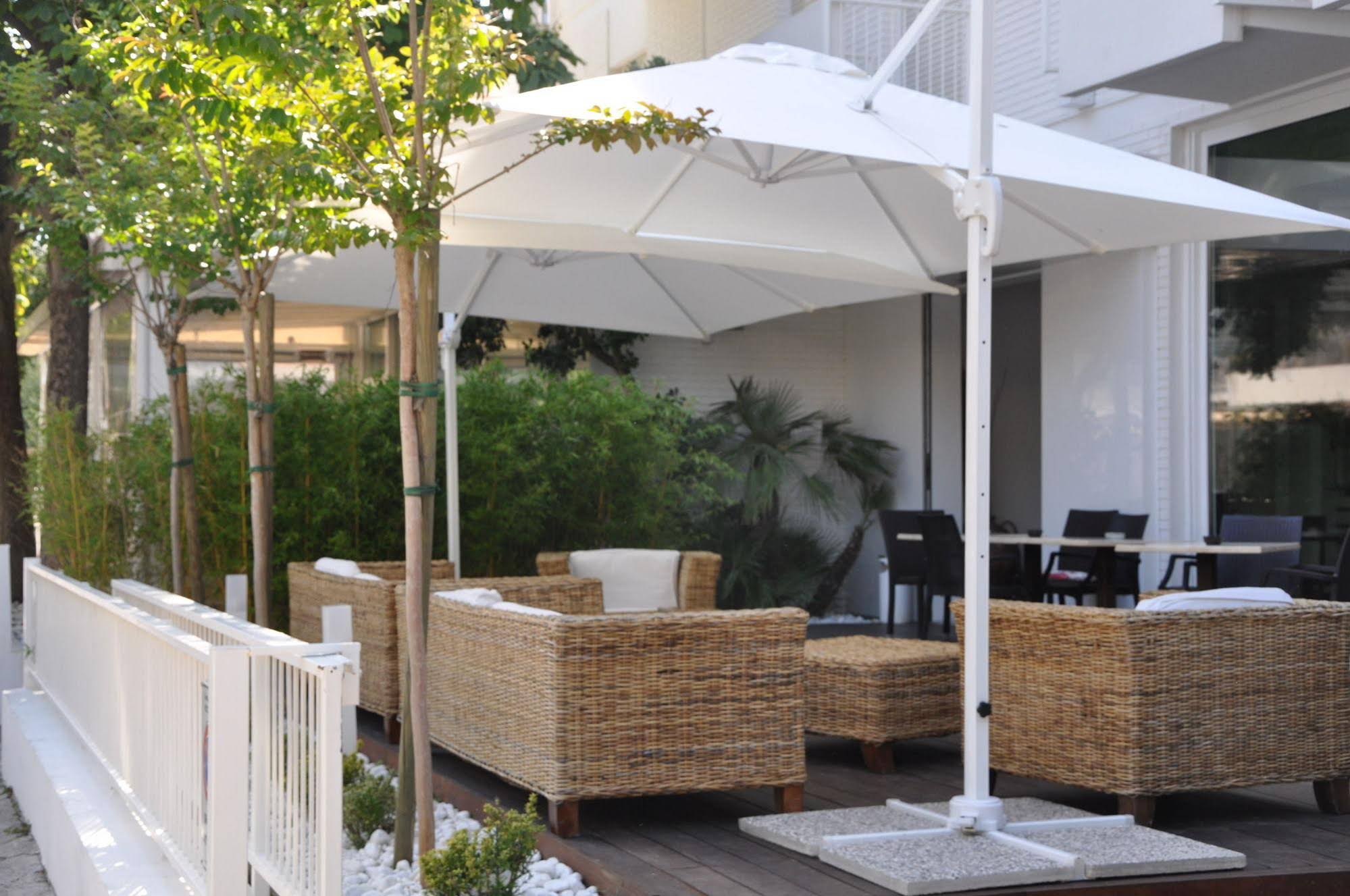 Hotel Consul