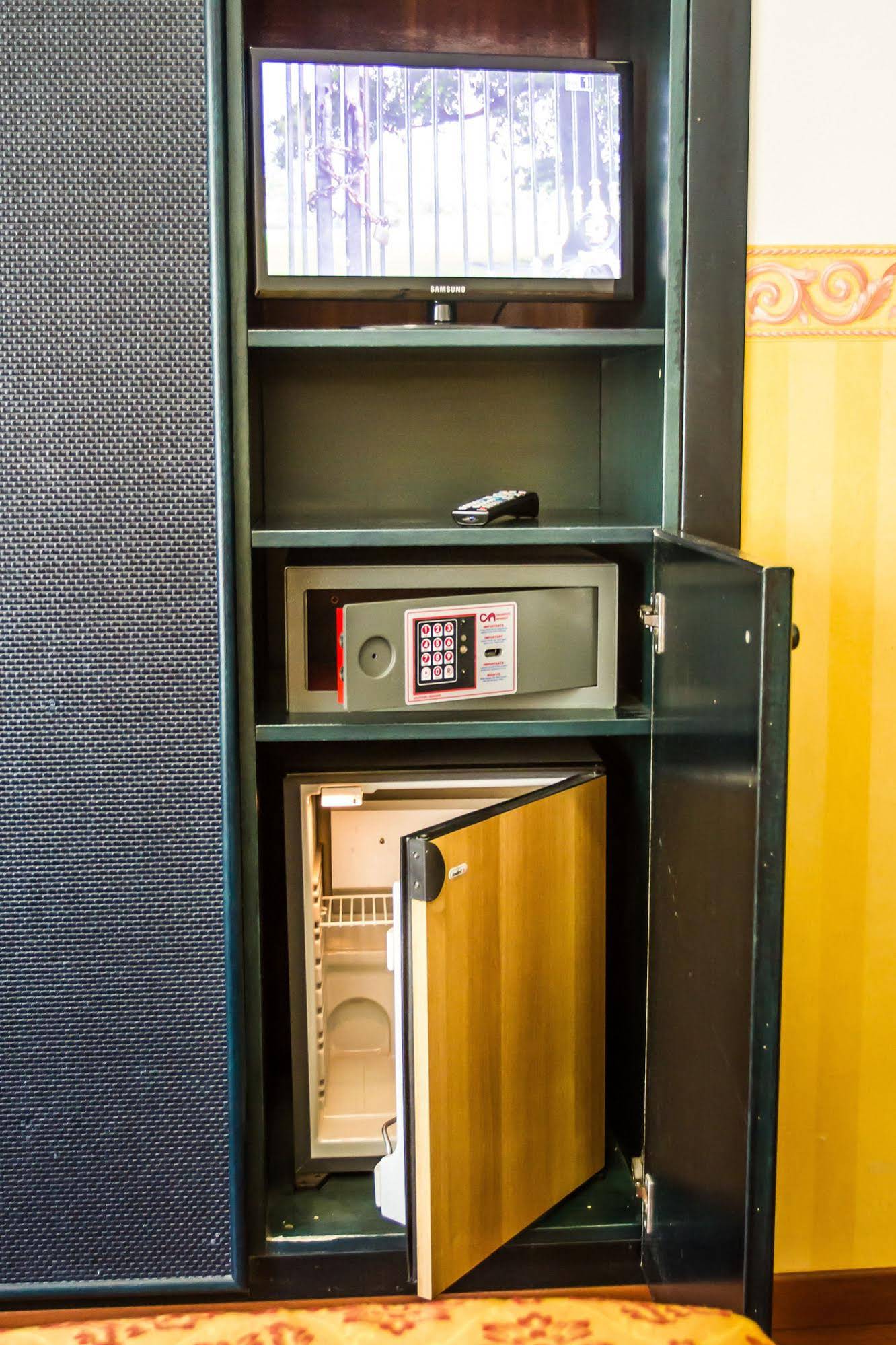Hotel Consul