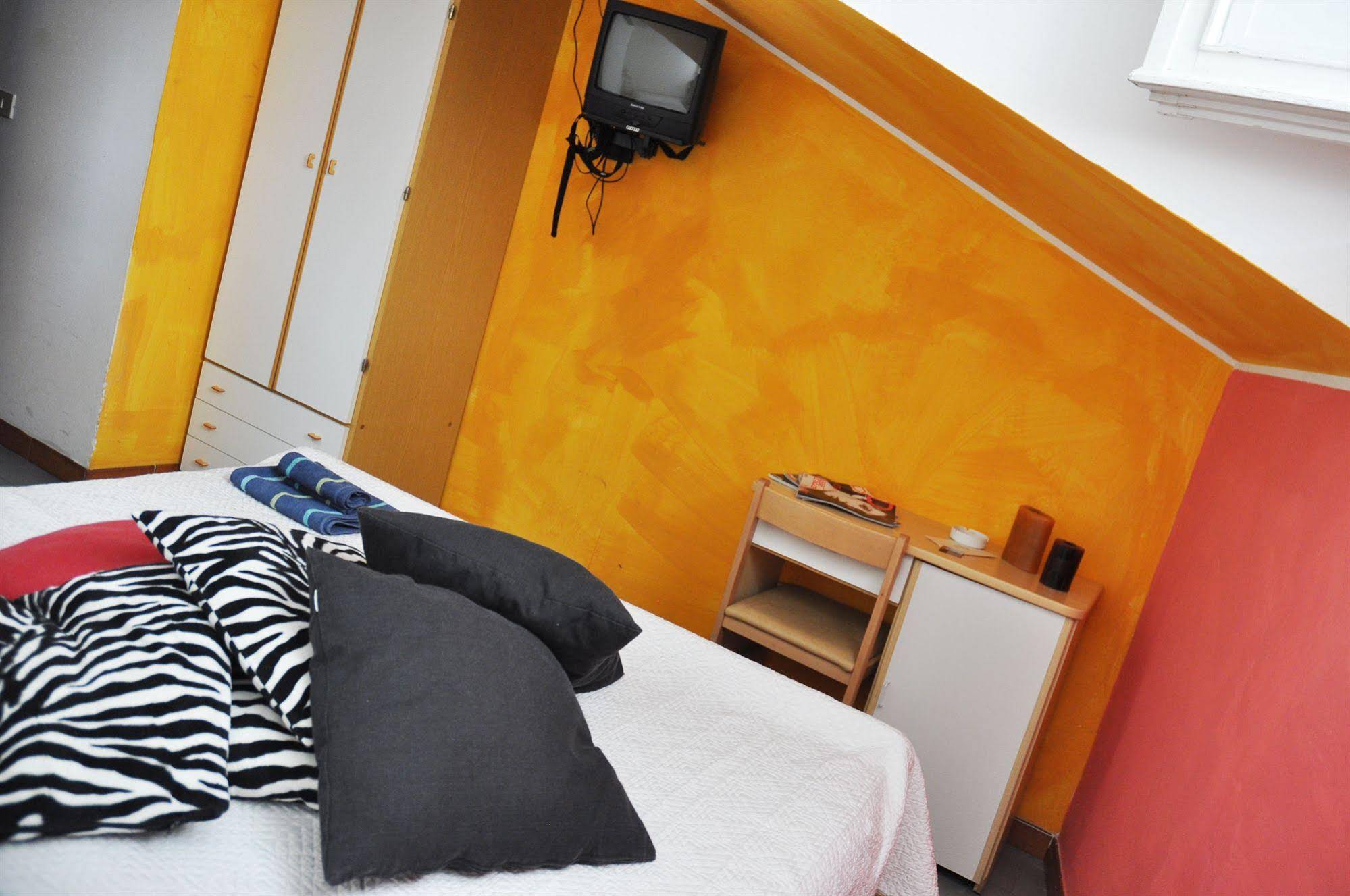 Hotel IBIZA Riccione Bed & Breakfast
