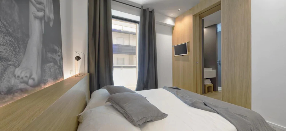 Luxury Suites Collection