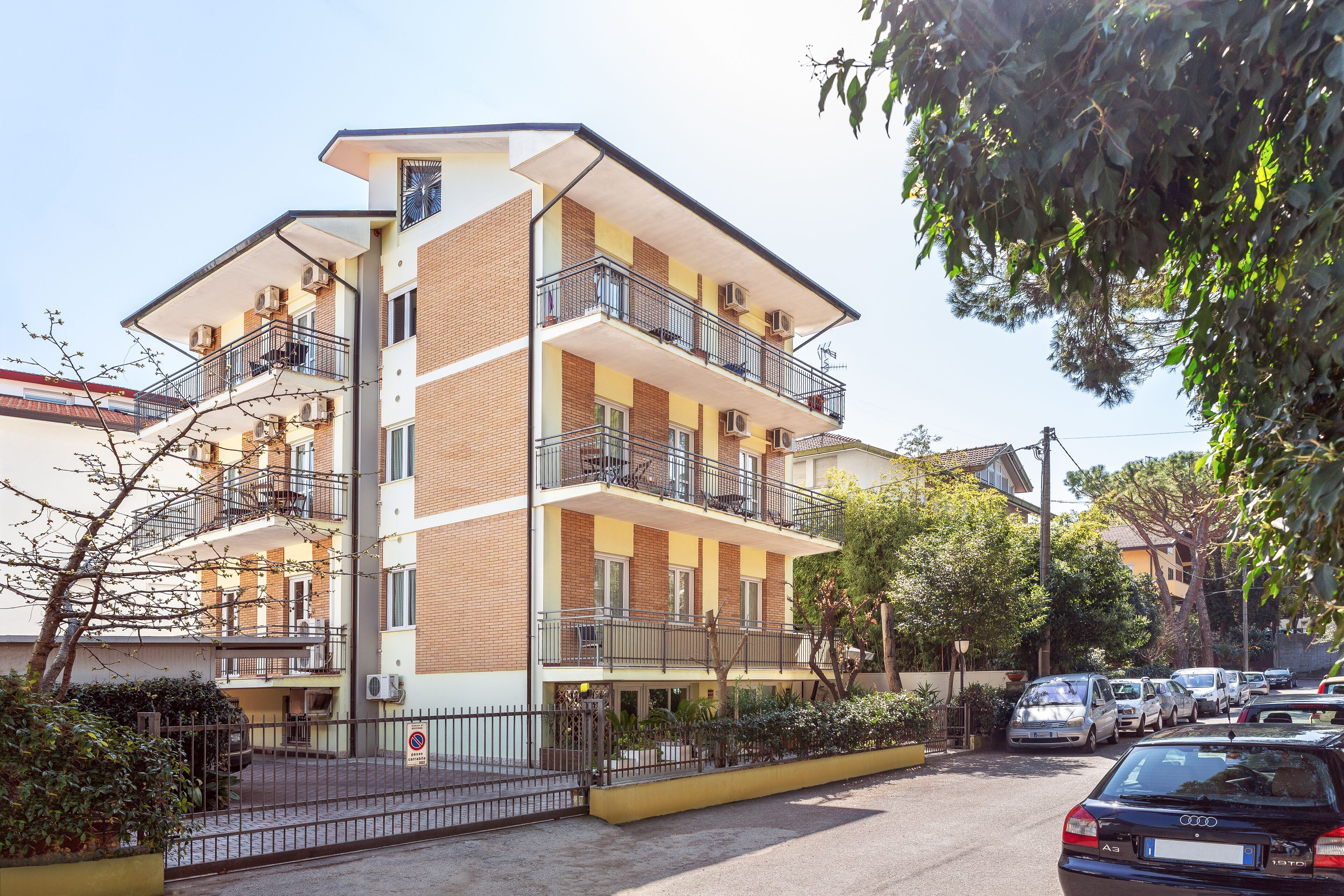Villa Maria Apartments