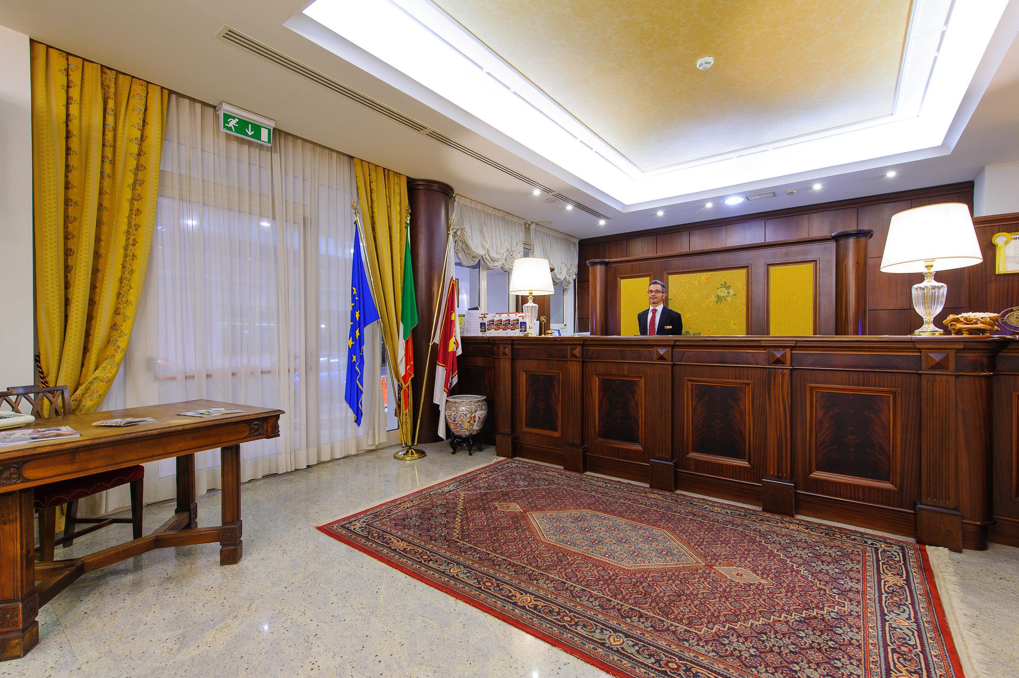 Admiral Art Hotel