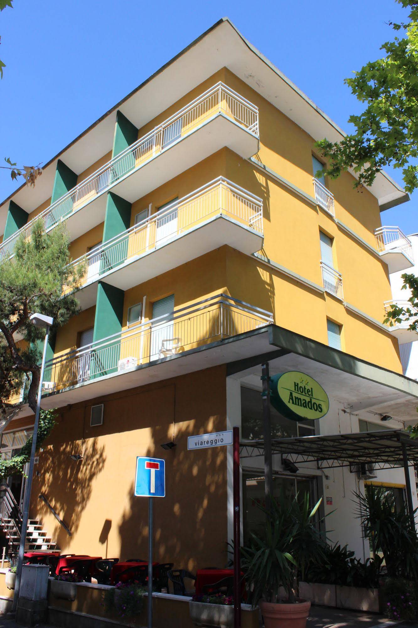 Hotel Amados