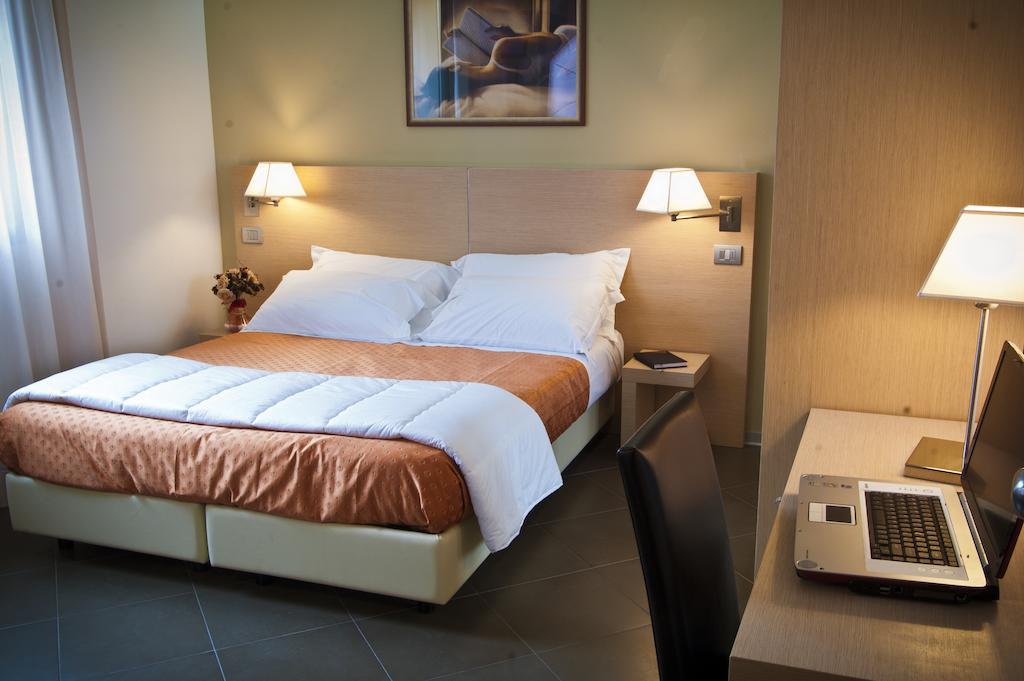 Mainstreet Hotel